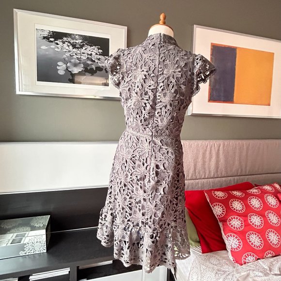 - J.O.A. Keyhole Lace Tiered Dress in Gray with Ruffled Sleeves SMALL   - W562 - Picture 8 of 15
